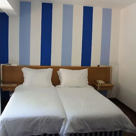 Hotell Amparo Machico (Madeira)