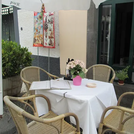 Amparo Hotel Machico (Madeira)