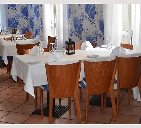 Hotel Amparo 2*