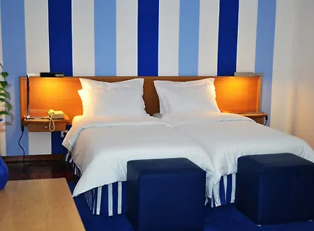 Amparo Hotel Machico (Madeira)