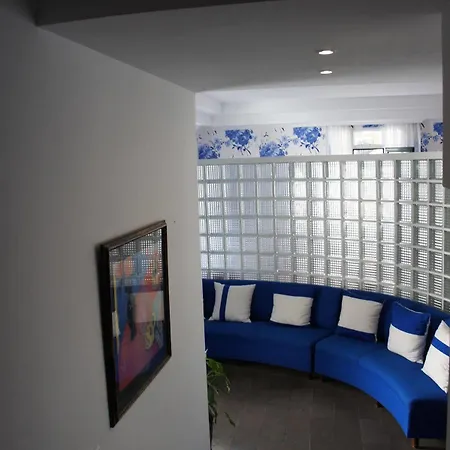 Amparo Hotel Machico (Madeira)